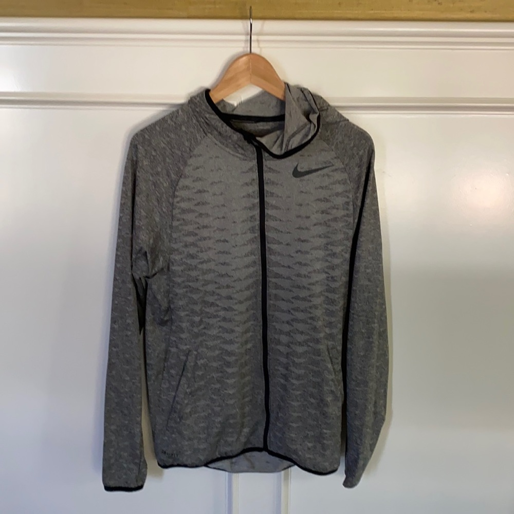 Nike dri-fit jacket - Picture 1 of 4